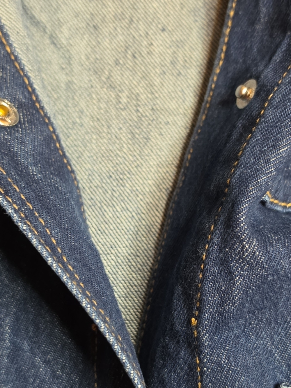 Universal Thread Dark Wash Denim Women's Jacket with Contrast Stitching - Picture 5 of 11